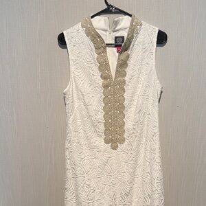 Vince Camuto White Lace Sleeveless Tunic with Gold Embellished Placket